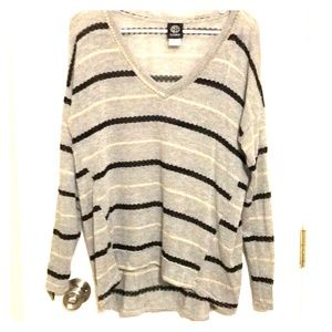 Bobeau Gray Knit Sweater, Size Large